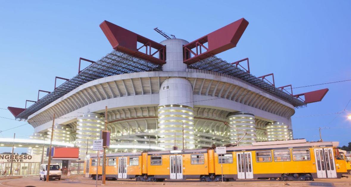 Bilocale In Bande Nere-Metro Rossa Duomo Lägenhet Milano Exteriör bild